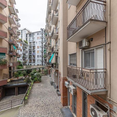 Arena 35 Lägenhet Milano Exteriör bild